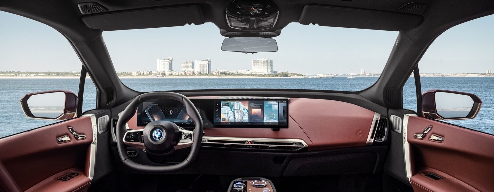 BMW отзывает iX из-за непреднамеренной активации круиз-контроля