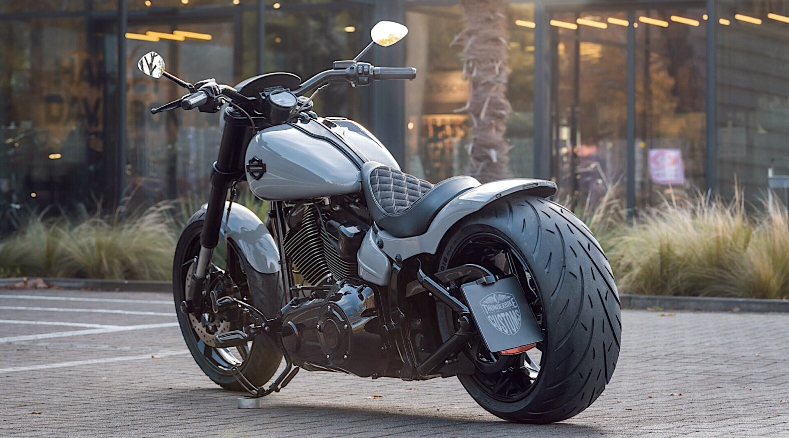 Harley-Davidson Grey Buster — CVO Insanity сделал еще один смелый шаг вперед