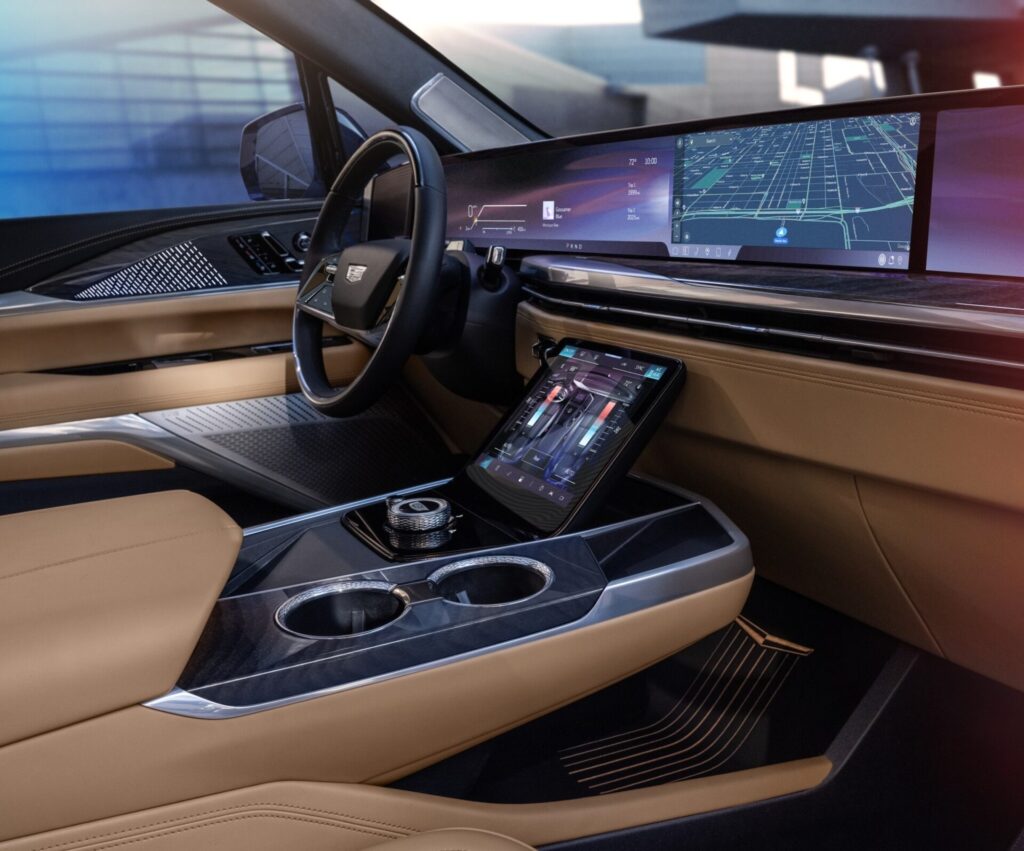 Электрический Cadillac Escalade IQ 2025 года мощностью 750 лошадиных сил за крутые 130 000 долларов