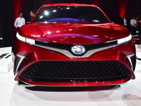 Toyota Camry XV80 2025 года снова рендерится и имеет явно спортивный неофициальный дизайн
