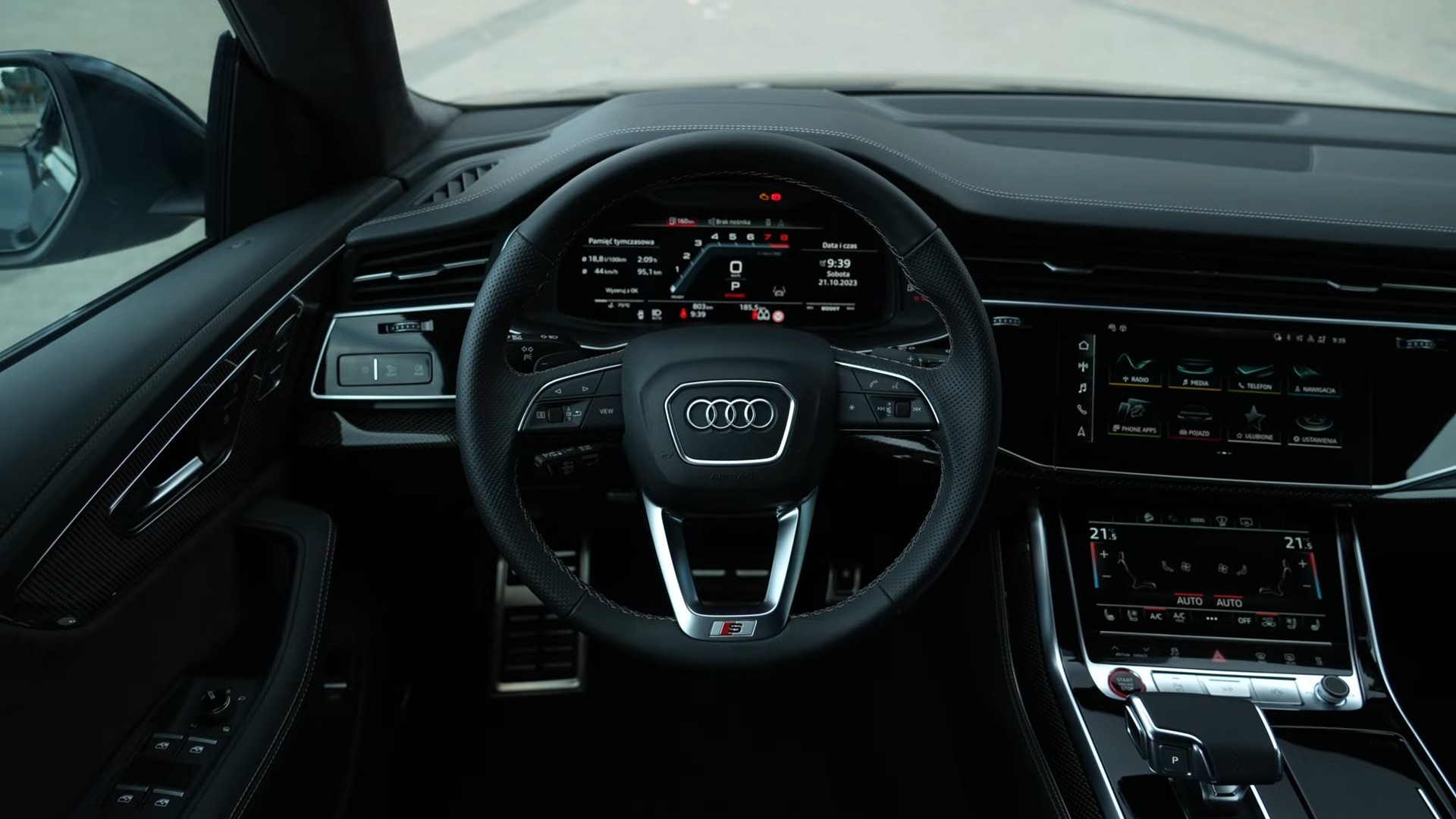 Audi SQ8 с 1000-сильным двигателем разрывает время и пространство с мировым рекордом скорости 100 - 200 километров в час за 5,41 секунды