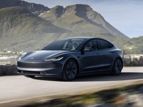 Tesla запускает модель 3 Highland в Северной Америке с интересной ценовой стратегией