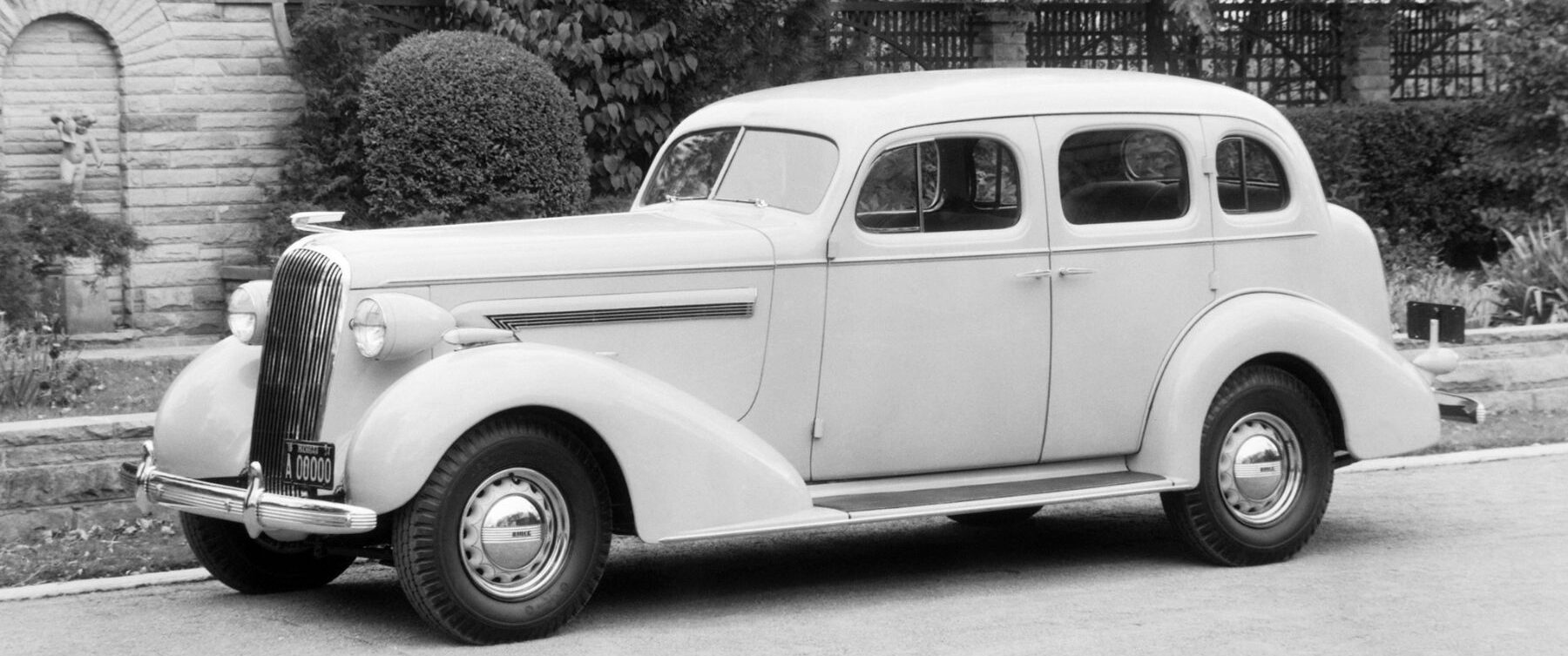 Buick Century 1936 года, давно забытый дедушка американского маслкара